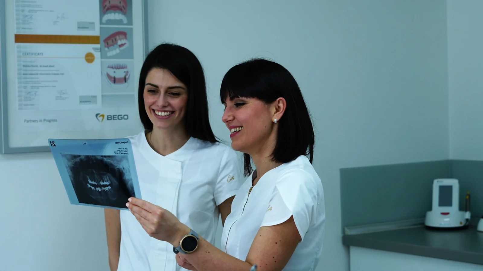 Naslovna - Dental Centar Dubrava 